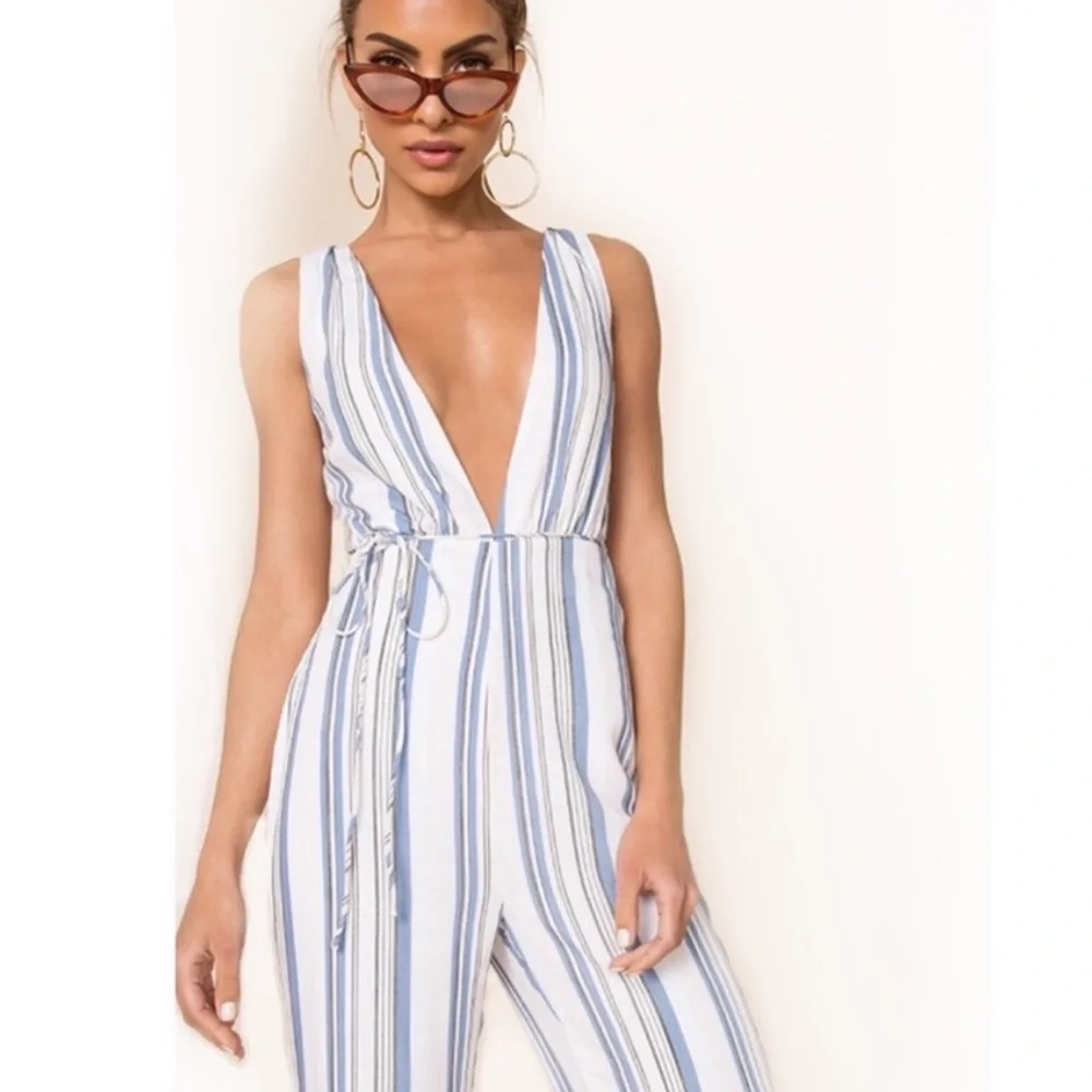 Superdown Bette Deep V Jumpsuit Rayon Multi Stripe Revolve Blue White Pi… - Picture 14 of 16